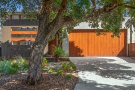 Luxury coastal home Point Lonsdale