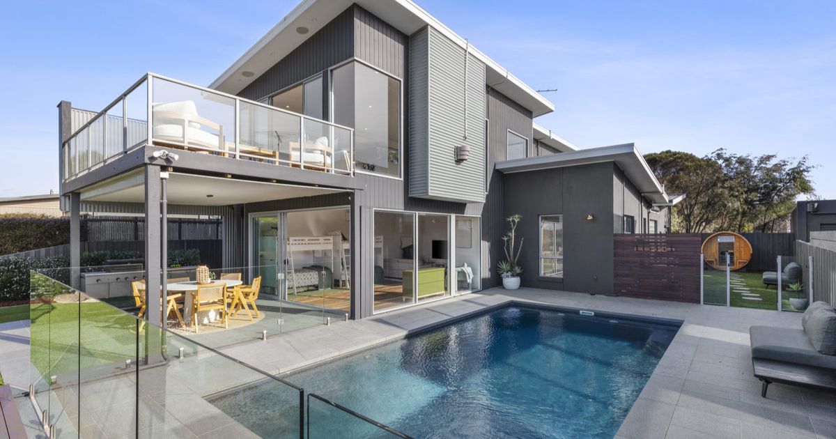 Torquay Golf Course Living