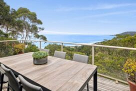Lorne coastal home with ocean views