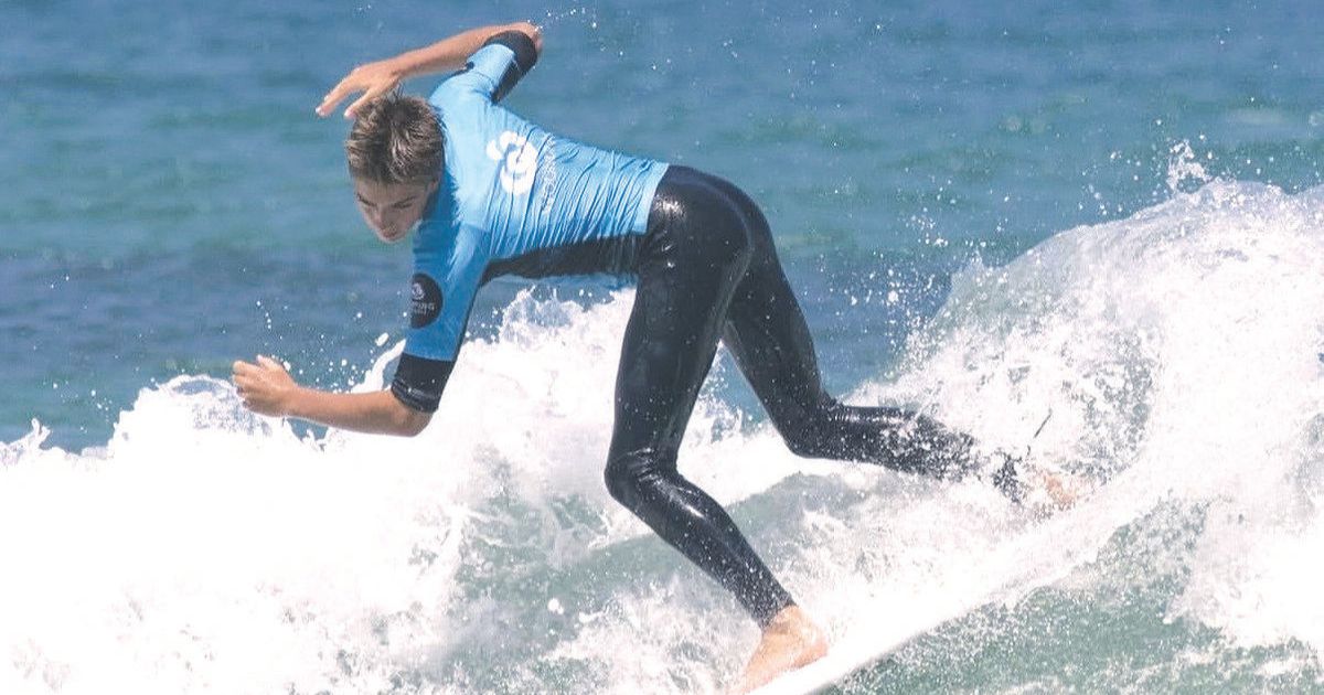 Rising Star surfers