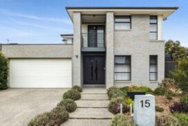 Torquay Luxury Home Pool