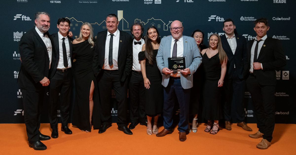 Metricon top builder