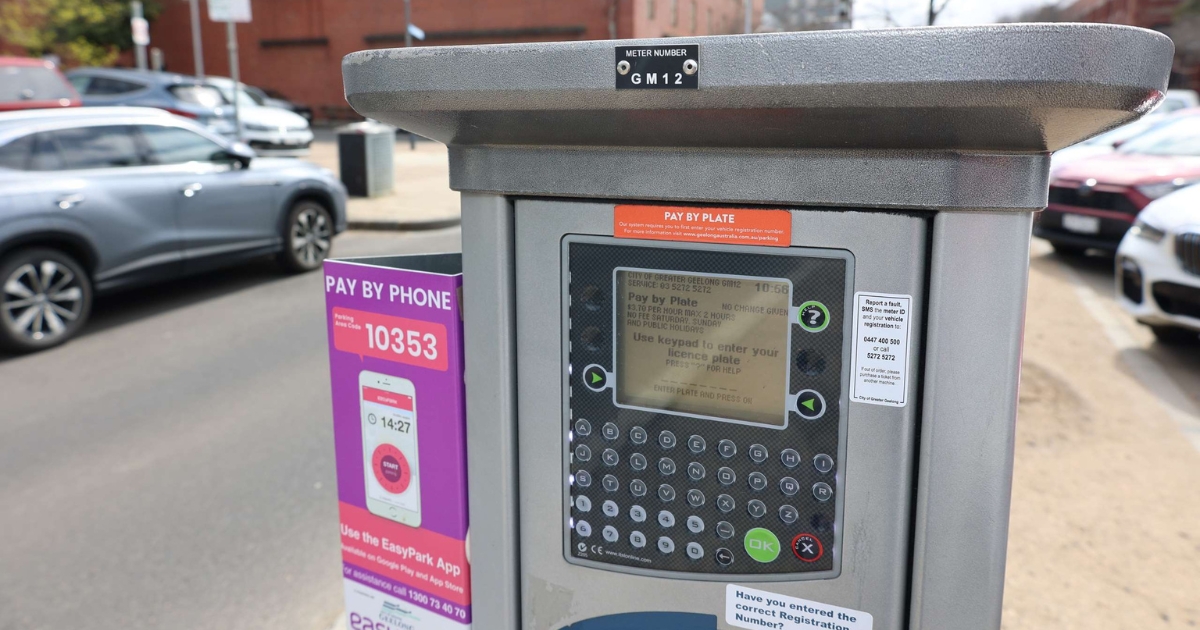 Central Geelong digital parking meter in CBD street