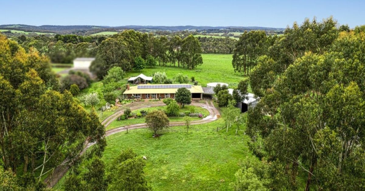 Deans Marsh Rural Home