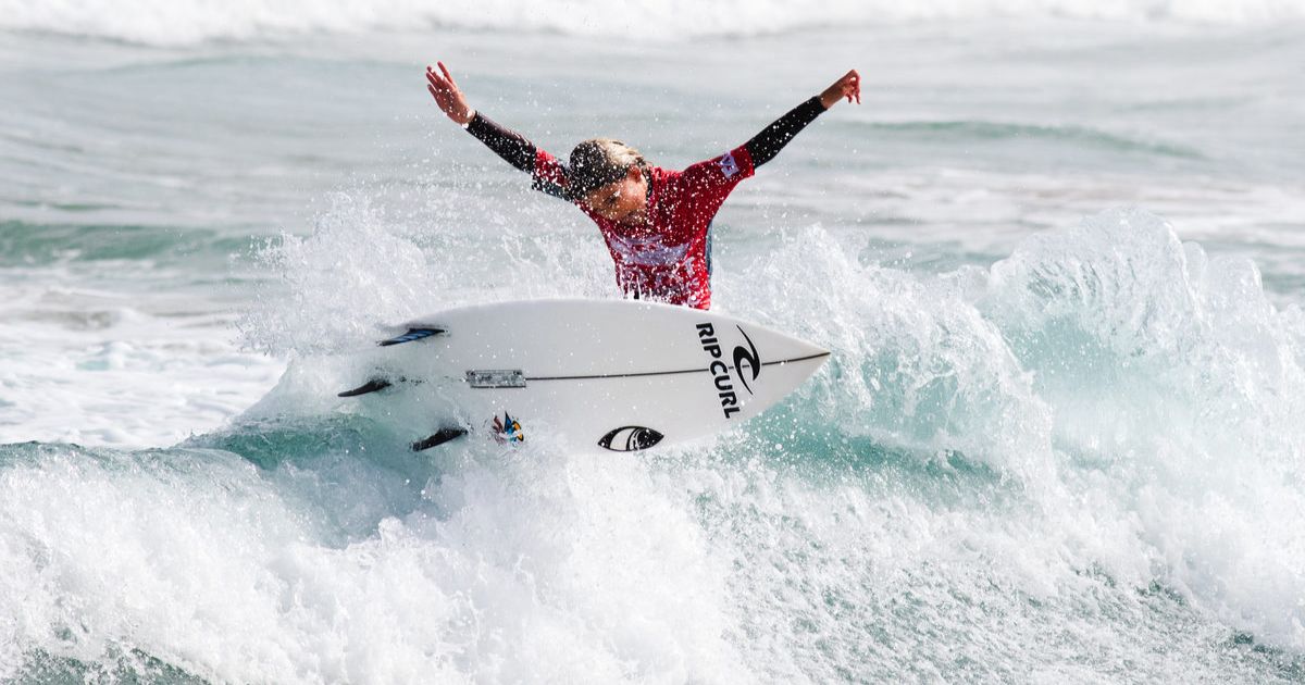 Estella Carbonelli leads the Surfing Australia Junior Series rankings as she closes in on her first national title.
