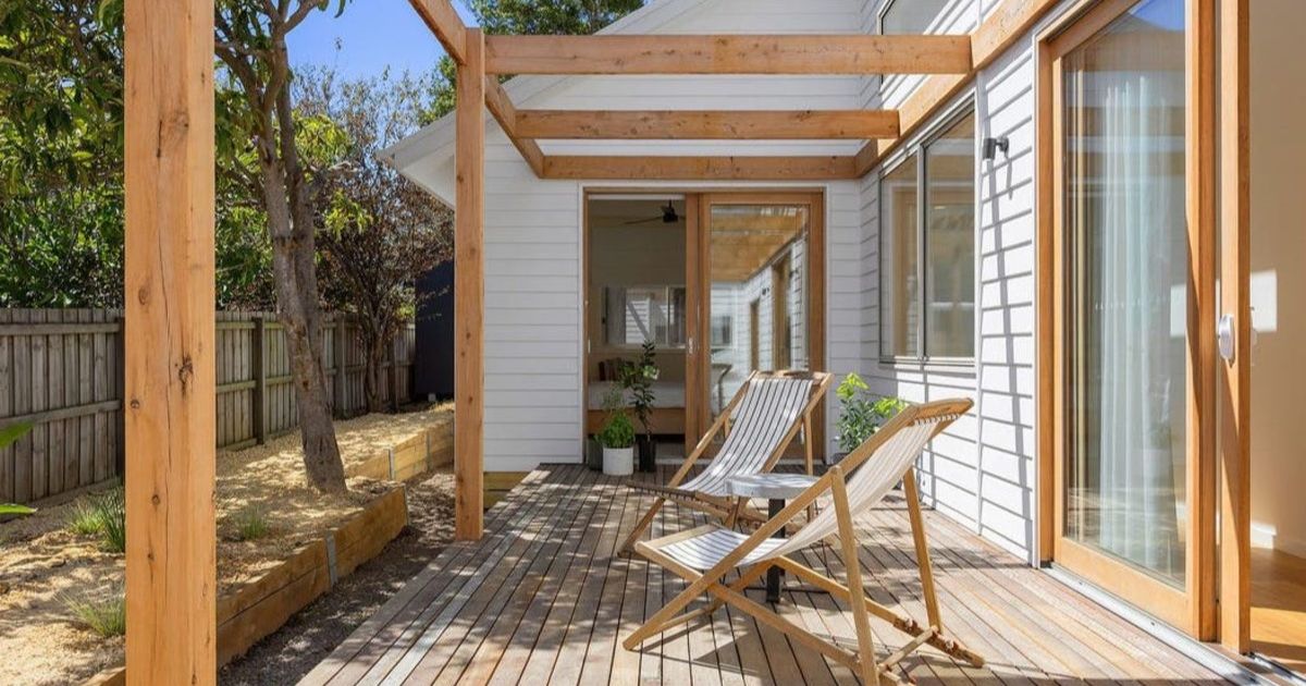 Indented Head Real Estate