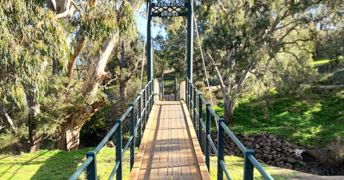 Inverleigh bridge reopens