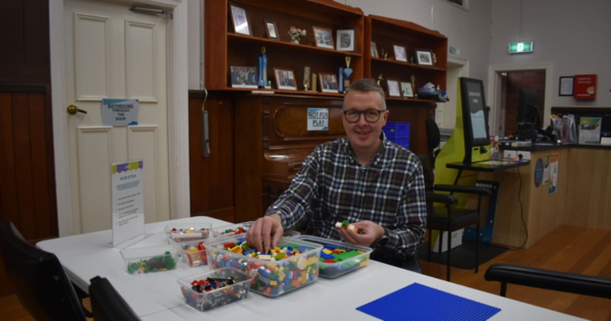 holiday library school