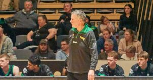 Pioneers coach Richard Hill