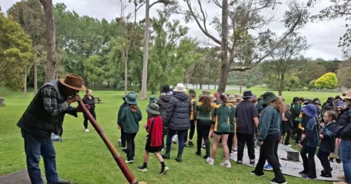 Walking the Seasons Limestone Coast student program