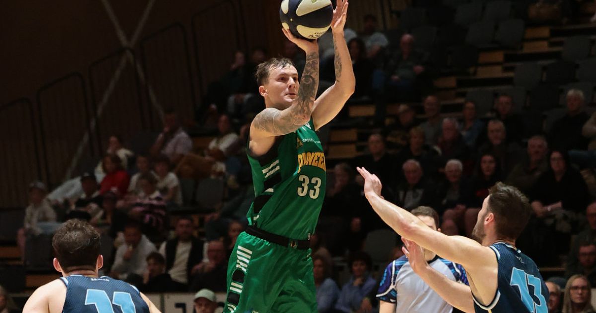 Mount Gambier Pioneers victory