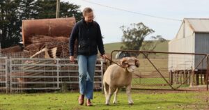 Caitlin Grieve farmer