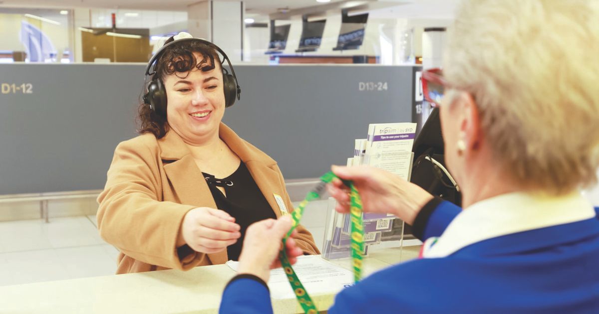 airport screening headphones