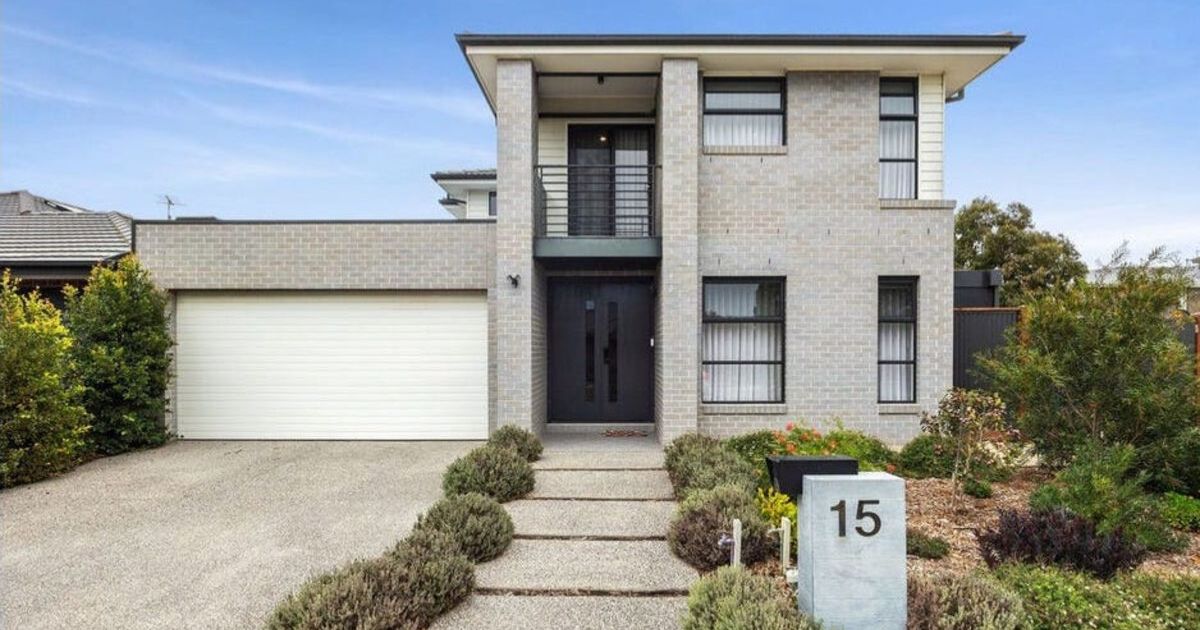 Torquay Luxury Home Pool