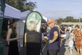 Geelong gift swap market