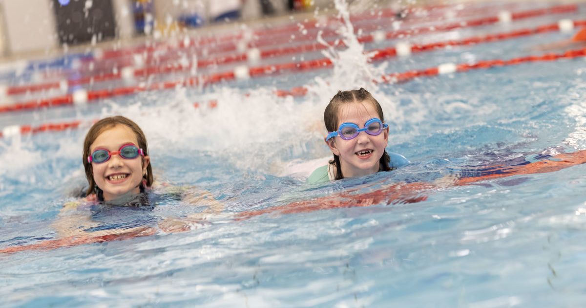 Geelong free holiday swimming