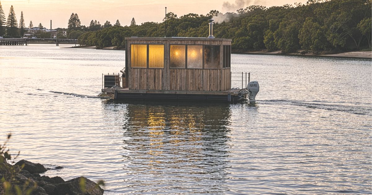 Bjørn floating sauna Brunswick Heads