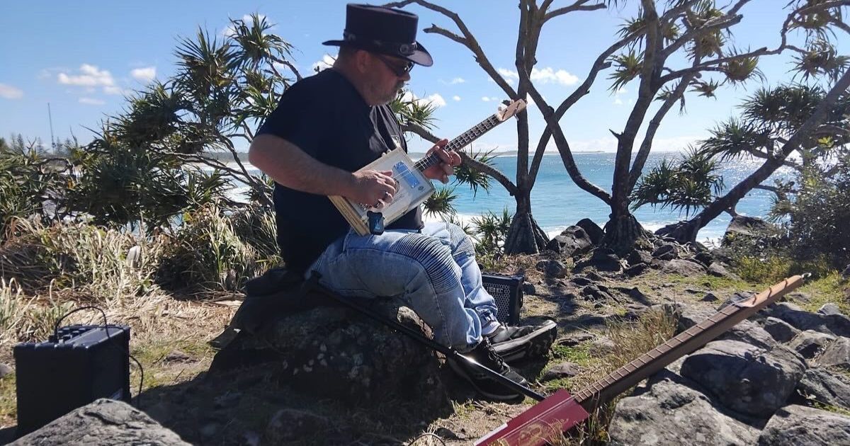 box guitar festival