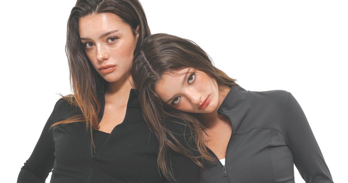 Mullumbimby sisters modelling