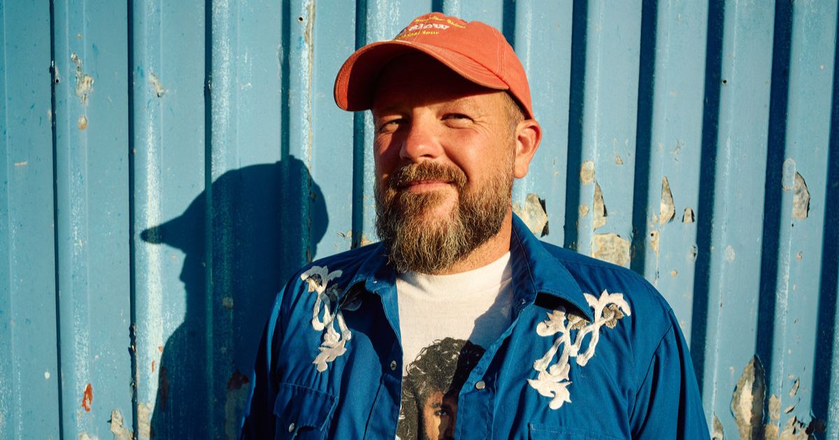 Tom Busby solo tour