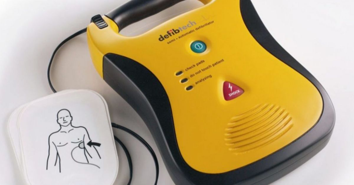 defibrillator for sports clubs