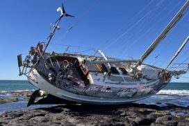 Flat Rock yacht rescue