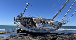 Flat Rock yacht rescue