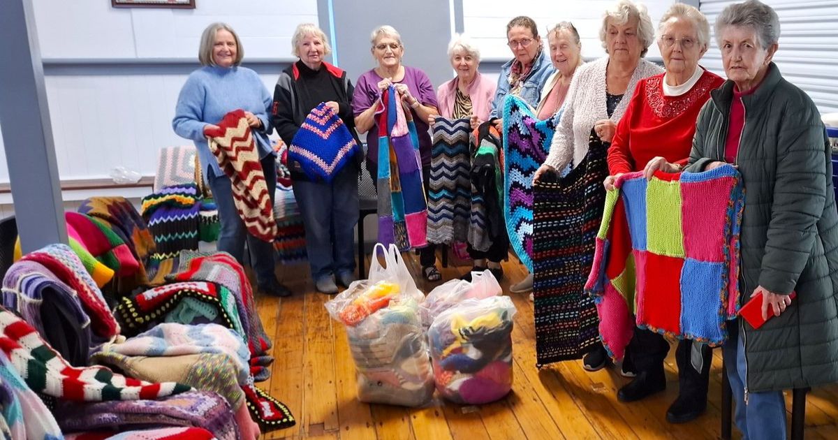 Wardell knitting group