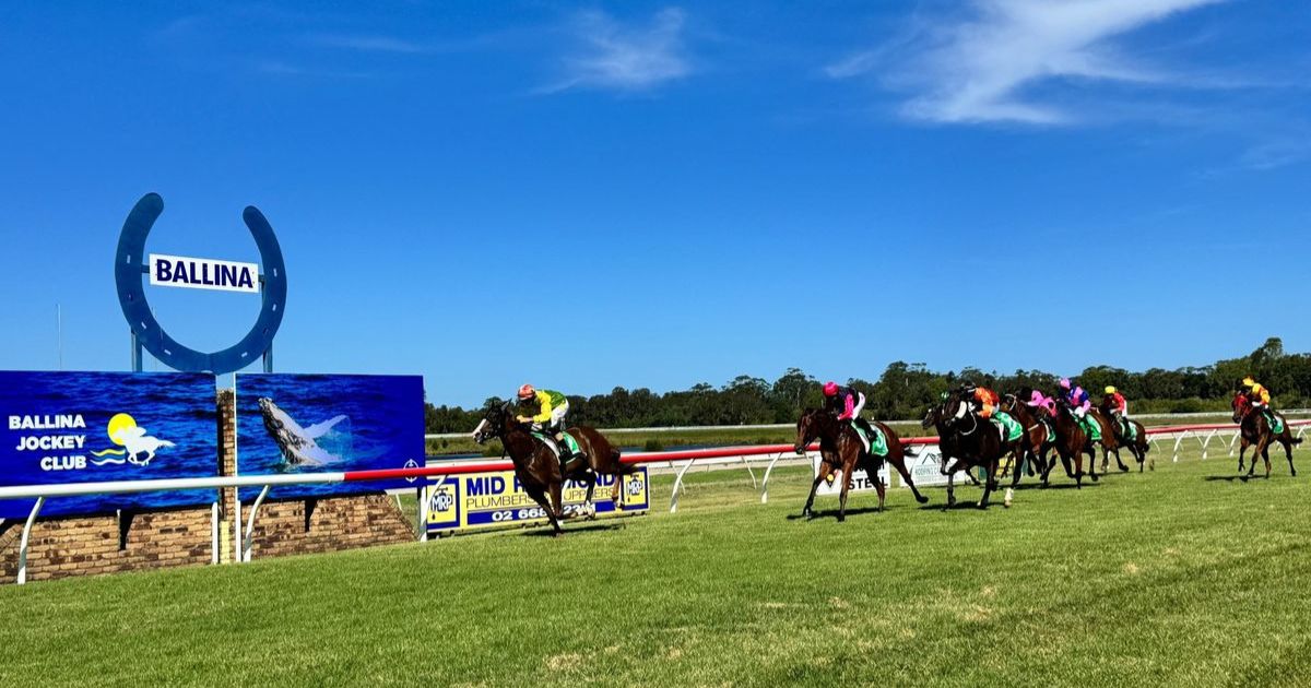 Ballina Jockey Club summer racing