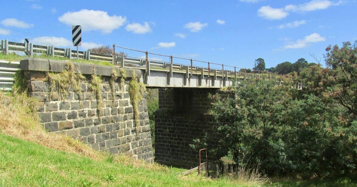 Pollocksford Road Bridge closure