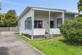 Apollo Bay beach shack