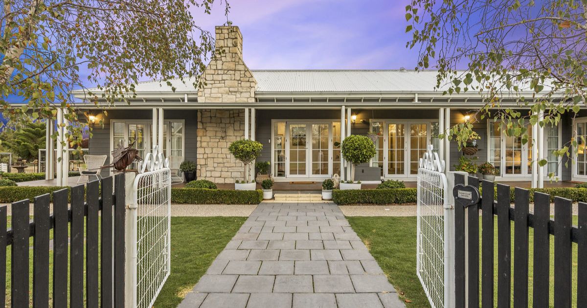 Torquay lifestyle property