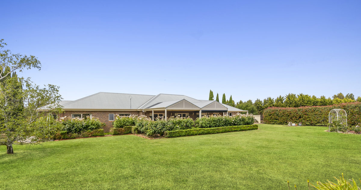Meredith real estate