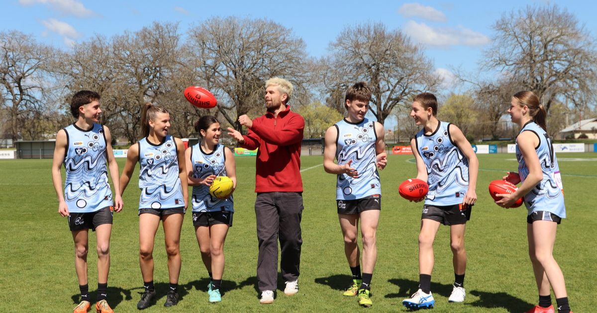 V/Line Cup football