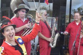 CresFest Folk Festival