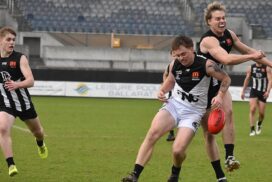 North Ballarat Roosters win